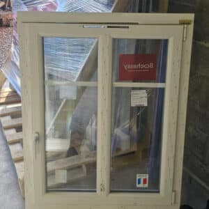 Fenêtre PVC - 958 mm x 119 mm