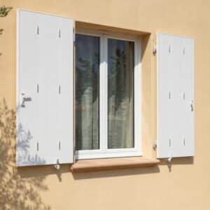 Persiennes PVC à projection - 1340mm x 1295mm